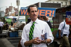 Anthony Weiner's wife is long-time aide to Hillary Clinton